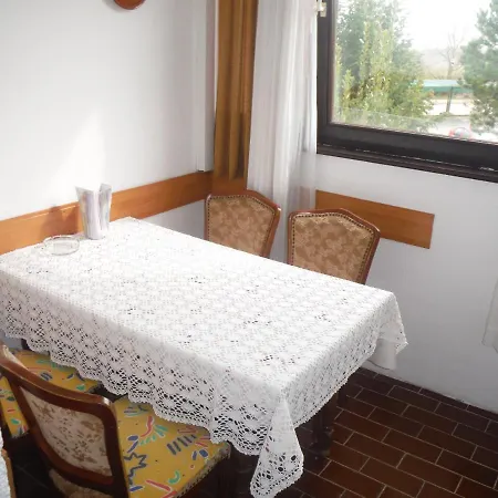 Apartman With A Parking Space Mareda, Novigrad - 7100 *